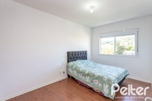 Apartamento à venda com 69m², 2 dormitórios, 1 suíte, 1 vaga, no bairro Tristeza em Porto Alegre