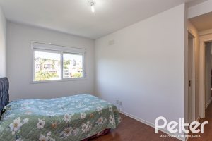 Apartamento à venda com 69m², 2 dormitórios, 1 suíte, 1 vaga, no bairro Tristeza em Porto Alegre