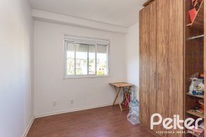 Apartamento à venda com 69m², 2 dormitórios, 1 suíte, 1 vaga, no bairro Tristeza em Porto Alegre
