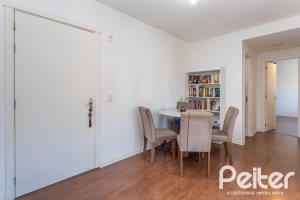 Apartamento à venda com 69m², 2 dormitórios, 1 suíte, 1 vaga, no bairro Tristeza em Porto Alegre