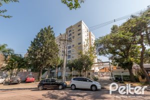 Apartamento à venda com 69m², 2 dormitórios, 1 suíte, 1 vaga, no bairro Tristeza em Porto Alegre