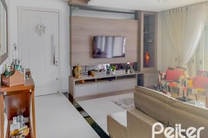 Casa à venda com 304m², 3 dormitórios, 1 suíte, 4 vagas, no bairro Espírito Santo em Porto Alegre