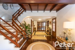 Casa em Condomínio à venda com 220m², 3 dormitórios, 1 suíte, 2 vagas, no bairro Ipanema em Porto Alegre