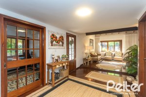 Casa em Condomínio à venda com 220m², 3 dormitórios, 1 suíte, 2 vagas, no bairro Ipanema em Porto Alegre