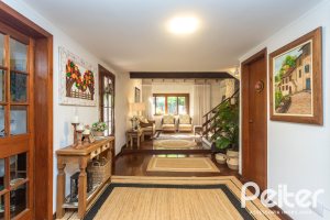 Casa em Condomínio à venda com 220m², 3 dormitórios, 1 suíte, 2 vagas, no bairro Ipanema em Porto Alegre