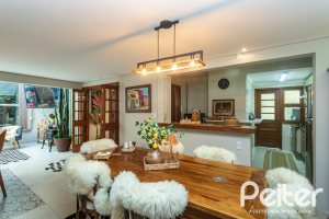 Casa em Condomínio à venda com 220m², 3 dormitórios, 1 suíte, 2 vagas, no bairro Ipanema em Porto Alegre