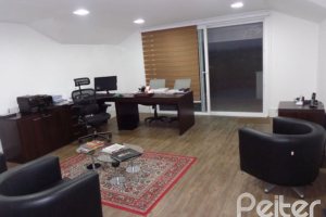 Casa em Condomínio à venda com 392m², 3 dormitórios, 1 suíte, 2 vagas, no bairro Terra Ville em Porto Alegre