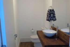 Casa em Condomínio à venda com 392m², 3 dormitórios, 1 suíte, 2 vagas, no bairro Terra Ville em Porto Alegre