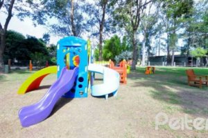 Casa em Condomínio à venda com 392m², 3 dormitórios, 1 suíte, 2 vagas, no bairro Terra Ville em Porto Alegre