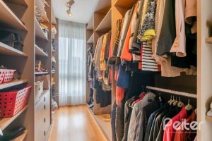 Casa em Condomínio à venda com 560m², 5 dormitórios, 5 suítes, 4 vagas, no bairro Terra Ville em PORTO ALEGRE