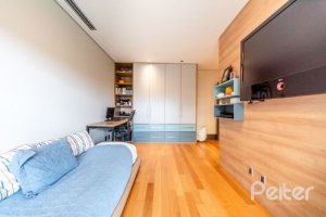 Casa em Condomínio à venda com 560m², 5 dormitórios, 5 suítes, 4 vagas, no bairro Terra Ville em PORTO ALEGRE