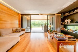 Casa em Condomínio à venda com 560m², 5 dormitórios, 5 suítes, 4 vagas, no bairro Terra Ville em PORTO ALEGRE