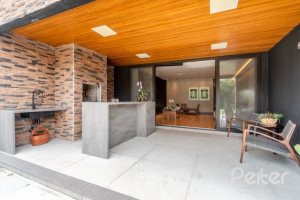 Casa em Condomínio à venda com 560m², 5 dormitórios, 5 suítes, 4 vagas, no bairro Terra Ville em PORTO ALEGRE