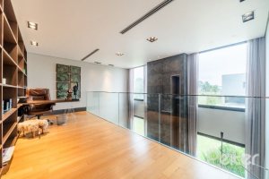 Casa em Condomínio à venda com 560m², 5 dormitórios, 5 suítes, 4 vagas, no bairro Terra Ville em PORTO ALEGRE