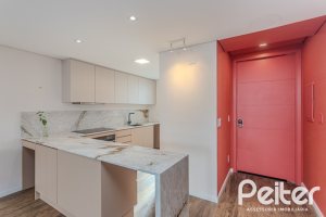 Casa em Condomínio à venda com 169m², 3 dormitórios, 1 suíte, 2 vagas, no bairro Tristeza em PORTO ALEGRE
