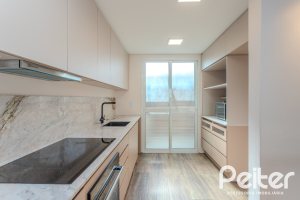 Casa em Condomínio à venda com 169m², 3 dormitórios, 1 suíte, 2 vagas, no bairro Tristeza em PORTO ALEGRE