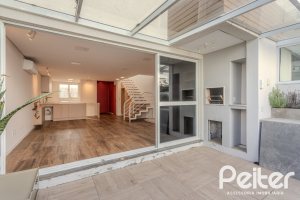 Casa em Condomínio à venda com 169m², 3 dormitórios, 1 suíte, 2 vagas, no bairro Tristeza em PORTO ALEGRE
