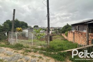 Terreno à venda com 316m², no bairro Camaquã em Porto Alegre