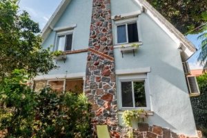  à venda, no bairro  em 