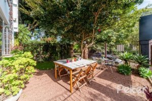  à venda, no bairro  em 