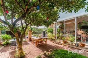  à venda, no bairro  em 