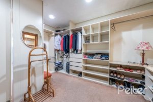 Casa à venda com 436m², 4 dormitórios, 4 suítes, 5 vagas, no bairro Vila Assunção em Porto Alegre