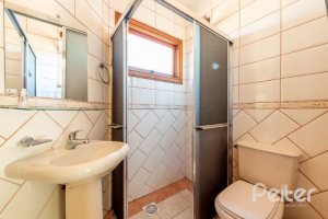 Casa à venda com 436m², 4 dormitórios, 4 suítes, 5 vagas, no bairro Vila Assunção em Porto Alegre