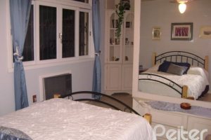 Casa à venda com 500m², 4 dormitórios, 3 suítes, 4 vagas, no bairro Tristeza em Porto Alegre