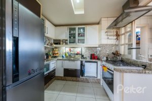 Cobertura à venda com 191m², 3 dormitórios, 1 suíte, 2 vagas, no bairro Tristeza em PORTO ALEGRE