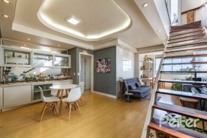 Cobertura à venda com 191m², 3 dormitórios, 1 suíte, 2 vagas, no bairro Tristeza em PORTO ALEGRE