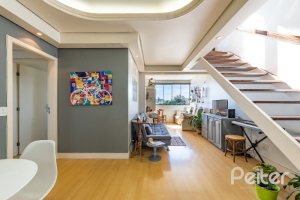 Cobertura à venda com 191m², 3 dormitórios, 1 suíte, 2 vagas, no bairro Tristeza em PORTO ALEGRE