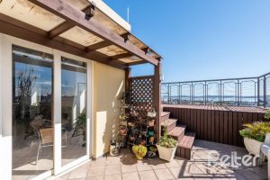 Cobertura à venda com 191m², 3 dormitórios, 1 suíte, 2 vagas, no bairro Tristeza em PORTO ALEGRE