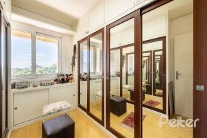 Cobertura à venda com 191m², 3 dormitórios, 1 suíte, 2 vagas, no bairro Tristeza em PORTO ALEGRE