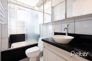 Cobertura à venda com 191m², 3 dormitórios, 1 suíte, 2 vagas, no bairro Tristeza em PORTO ALEGRE