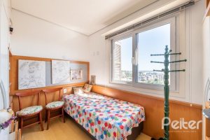 Cobertura à venda com 191m², 3 dormitórios, 1 suíte, 2 vagas, no bairro Tristeza em PORTO ALEGRE