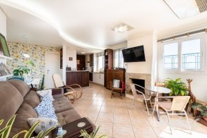 Cobertura à venda com 191m², 3 dormitórios, 1 suíte, 2 vagas, no bairro Tristeza em PORTO ALEGRE