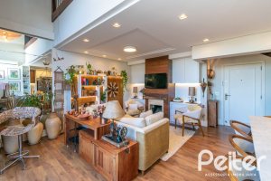 Cobertura à venda com 174m², 3 dormitórios, 1 suíte, 3 vagas, no bairro Tristeza em Porto Alegre