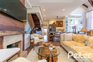 Cobertura à venda com 174m², 3 dormitórios, 1 suíte, 3 vagas, no bairro Tristeza em Porto Alegre