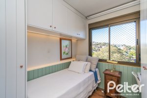 Cobertura à venda com 174m², 3 dormitórios, 1 suíte, 3 vagas, no bairro Tristeza em Porto Alegre