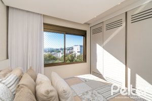 Cobertura à venda com 174m², 3 dormitórios, 1 suíte, 3 vagas, no bairro Tristeza em Porto Alegre