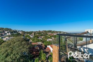 Cobertura à venda com 174m², 3 dormitórios, 1 suíte, 3 vagas, no bairro Tristeza em Porto Alegre