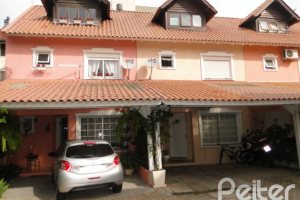 Casa em Condomínio à venda com 131m², 4 dormitórios, 2 suítes, 2 vagas, no bairro Tristeza em Porto Alegre