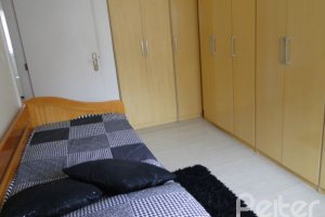 Casa em Condomínio à venda com 131m², 4 dormitórios, 2 suítes, 2 vagas, no bairro Tristeza em Porto Alegre