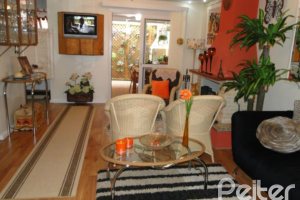 Casa em Condomínio à venda com 131m², 4 dormitórios, 2 suítes, 2 vagas, no bairro Tristeza em Porto Alegre