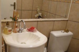 Casa em Condomínio à venda com 131m², 4 dormitórios, 2 suítes, 2 vagas, no bairro Tristeza em Porto Alegre