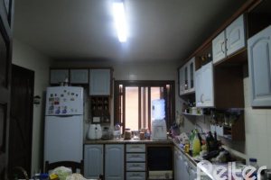 Casa em Condomínio à venda com 236m², 4 dormitórios, 1 suíte, 3 vagas, no bairro Espírito Santo em Porto Alegre