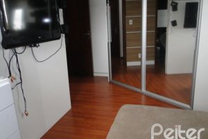 Casa em Condomínio à venda com 236m², 4 dormitórios, 1 suíte, 3 vagas, no bairro Espírito Santo em Porto Alegre