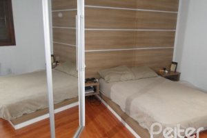 Casa em Condomínio à venda com 236m², 4 dormitórios, 1 suíte, 3 vagas, no bairro Espírito Santo em Porto Alegre