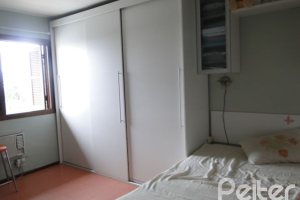 Casa em Condomínio à venda com 236m², 4 dormitórios, 1 suíte, 3 vagas, no bairro Espírito Santo em Porto Alegre