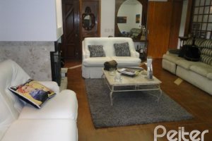 Casa em Condomínio à venda com 236m², 4 dormitórios, 1 suíte, 3 vagas, no bairro Espírito Santo em Porto Alegre